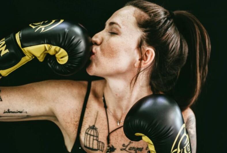 Best 16oz Sparring Gloves for Punching Bag Trainging & Boxing
