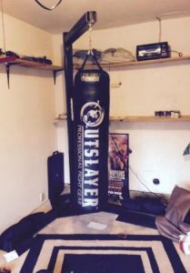 outslayer boxing mma 100lbs heavy bag filled