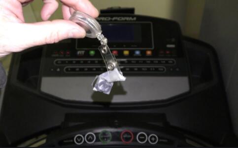 use magnetic key for running treadmill